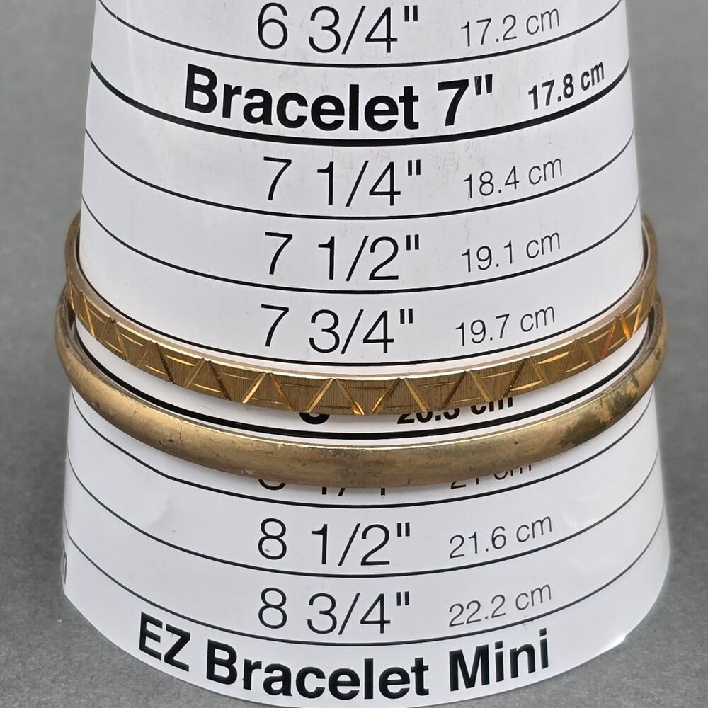 VTG Gold Tone Textured Bangle Bracelets 7" 50s Eclectic Stackable Lot Of 5 - Picture 5 of 6